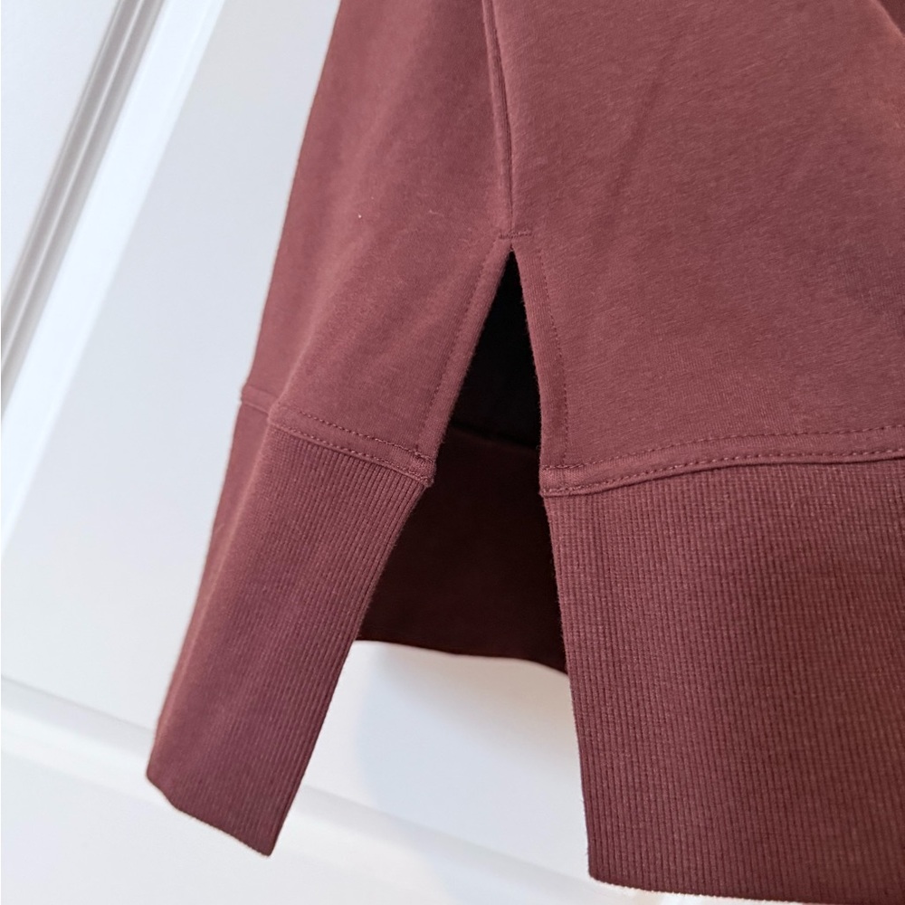 Ideology Sleeveless Hooded Tunic Top in Burgundy - Picture 5 of 8
